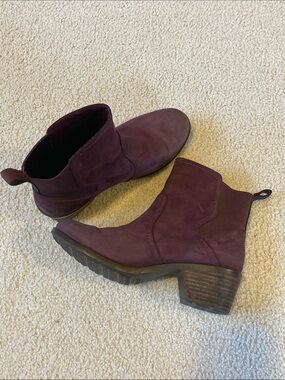 Teva Women's Plum Suede Ankle Booties